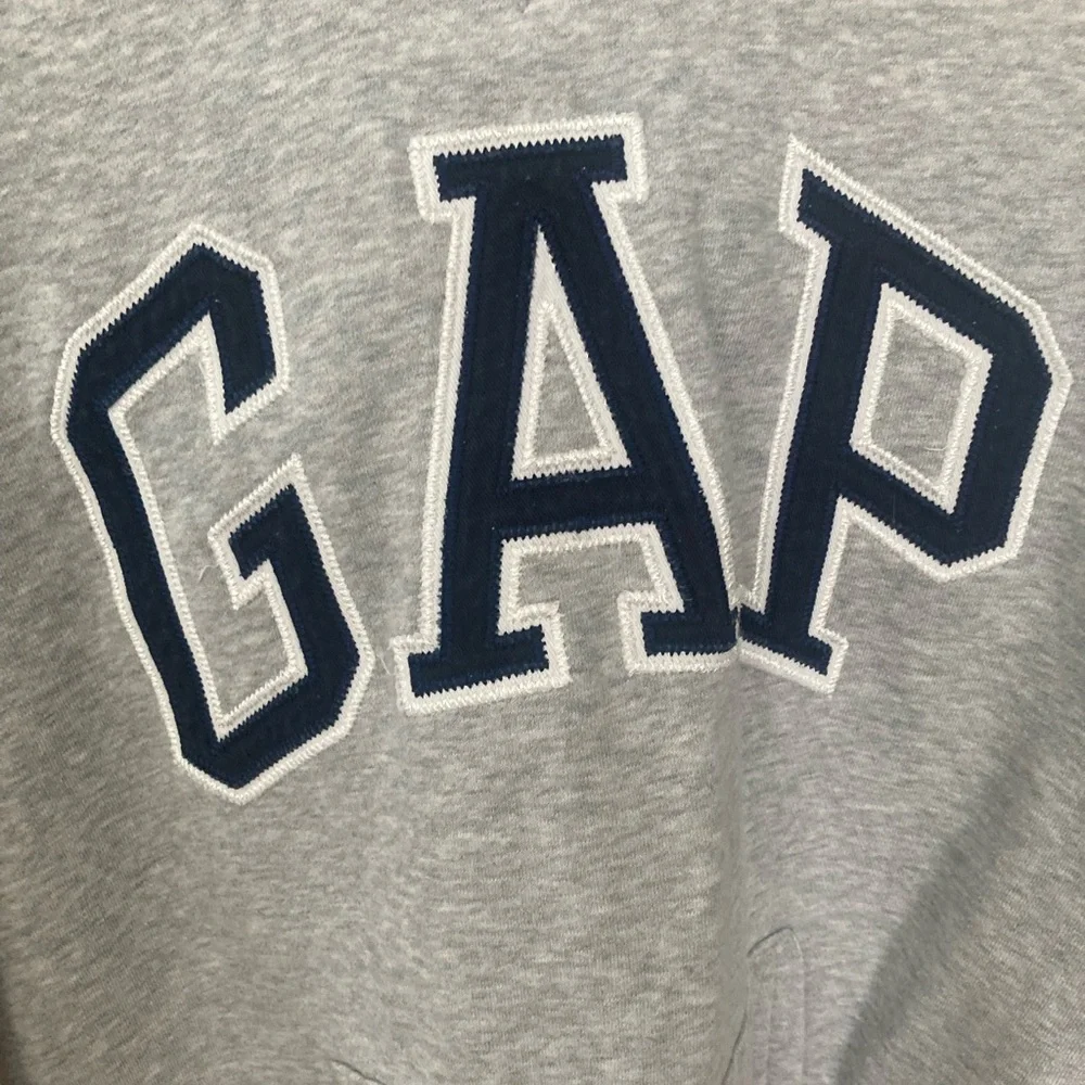 Gray GAP Hoodie - Picture 5 of 7